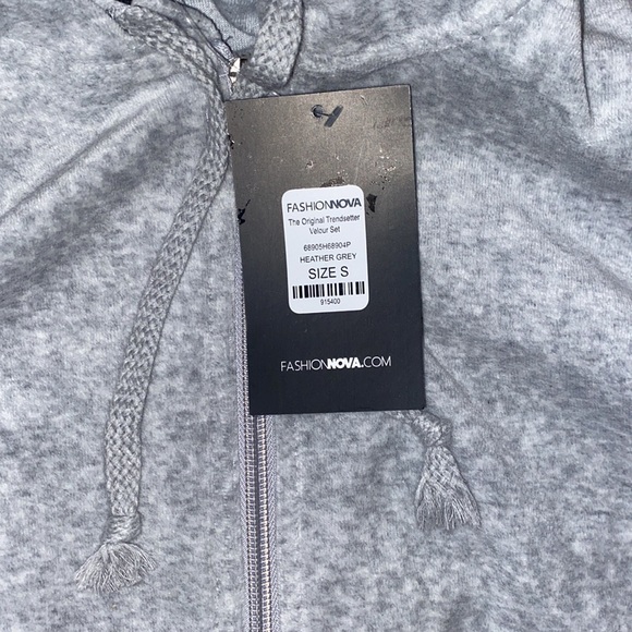 2 piece set brand new never worn - Picture 3 of 3